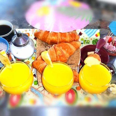 Bed and Breakfast Jacuzzi Massage Sur Rdv,Duo,Reiki,Californien, Reflexologie Plantaire, Et Bouteille Mousseux Offerte Ferolles Экстерьер фото