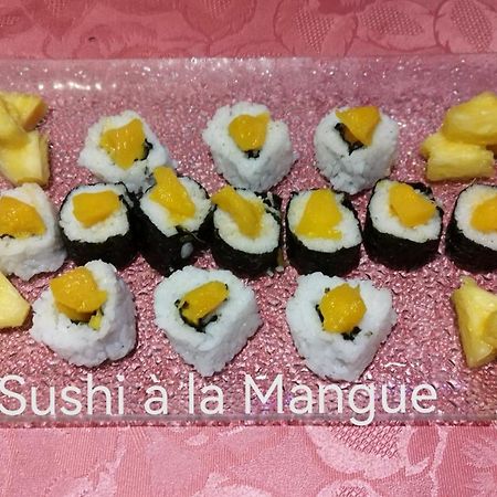 Bed and Breakfast Jacuzzi Massage Sur Rdv,Duo,Reiki,Californien, Reflexologie Plantaire, Et Bouteille Mousseux Offerte Ferolles Экстерьер фото