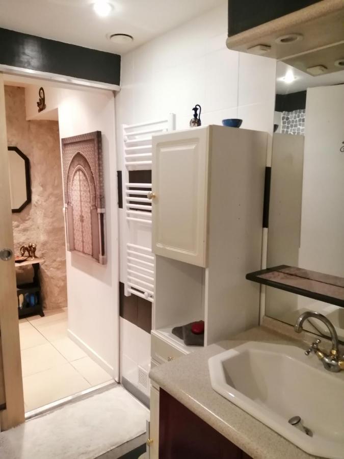 Bed and Breakfast Jacuzzi Massage Sur Rdv,Duo,Reiki,Californien, Reflexologie Plantaire, Et Bouteille Mousseux Offerte Ferolles Экстерьер фото